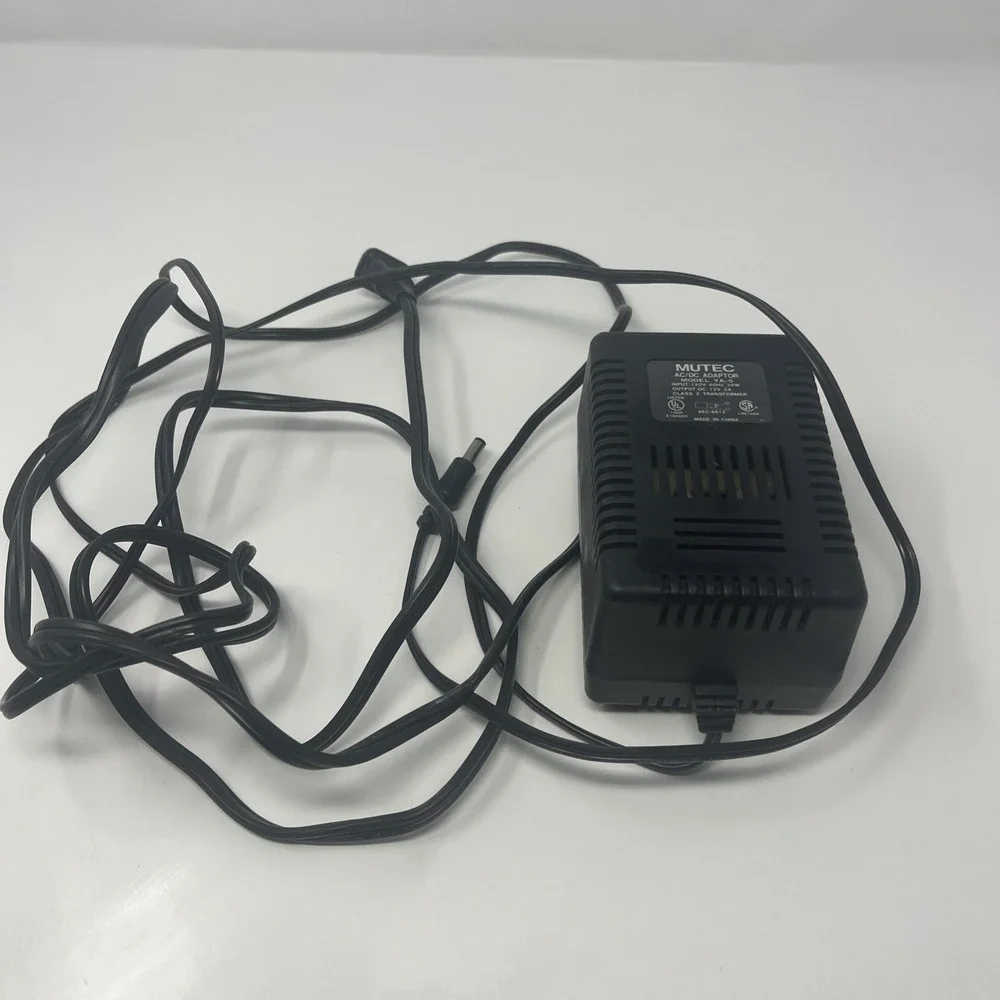 Mutec YA-5 AC DC Adaptor Power Supply for Yamaha Keyboards - 12V‎ 2 Amps